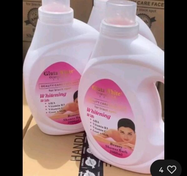 WhatsApp Image 2025-10-17 at 11.28.53 AM (1) GLUTA WHITE WHITENING BEAUTY SHOWER BATH