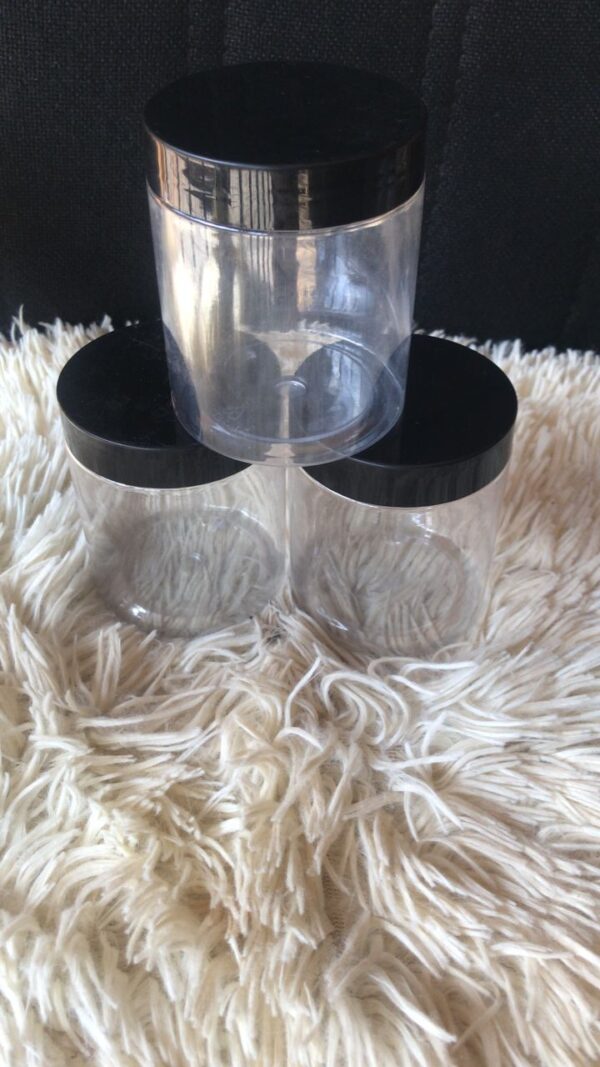 250G PLASTIC JAR WITH A BLACK SCREW ON LID